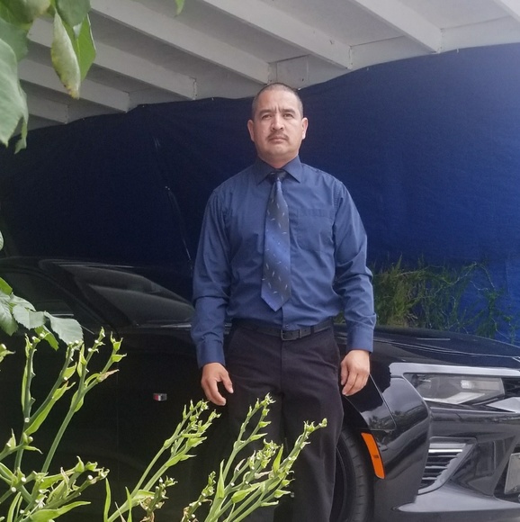 Meet your Posher, Alejandro - Picture 1 of 1